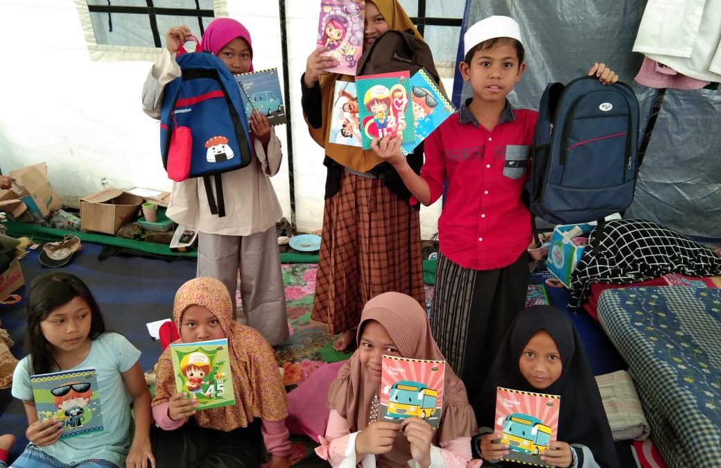 Kegiatan Belajar Mengajar Terpaksa Terhenti, Krakatau IT Bergerak Memberikan Bantuan Pasca Gempa